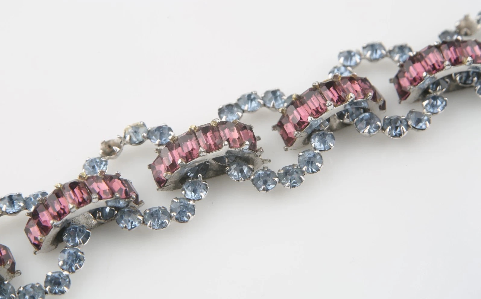 Authentic Marilyn Monroe "Gentlemen Prefer Blondes" Movie Worn Jewelry Set Memorabilia - Image 7