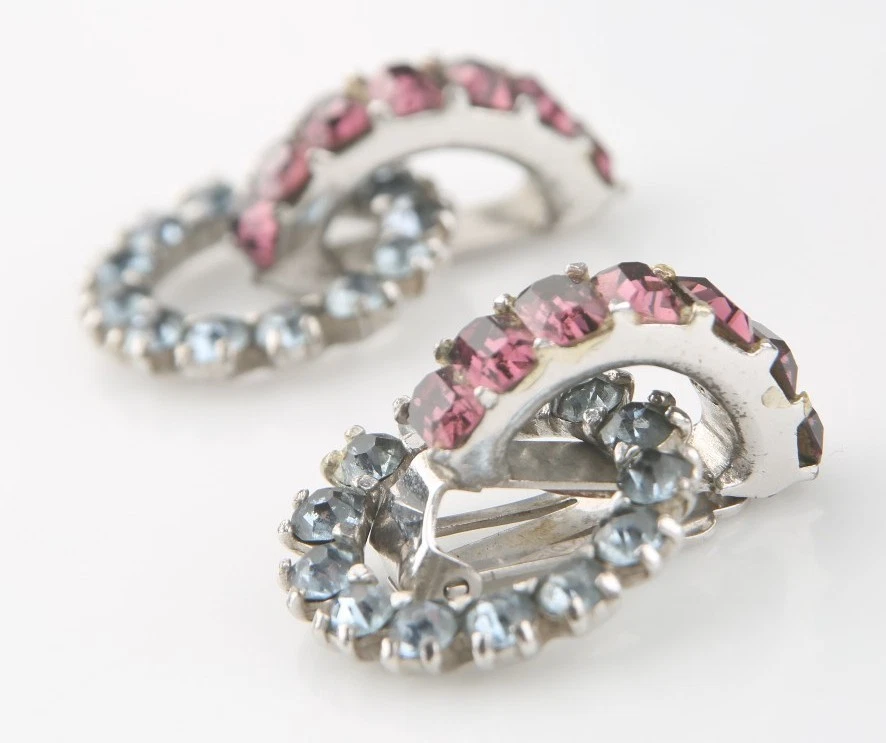 Authentic Marilyn Monroe "Gentlemen Prefer Blondes" Movie Worn Jewelry Set Memorabilia - Image 4